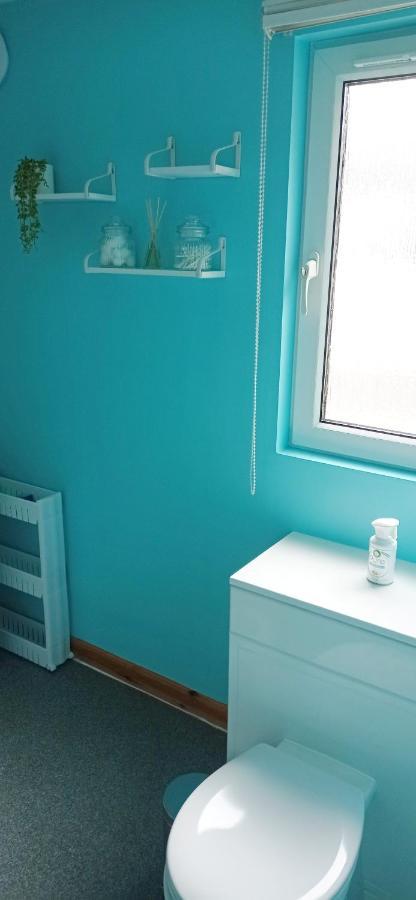 Isla Way Apartment *